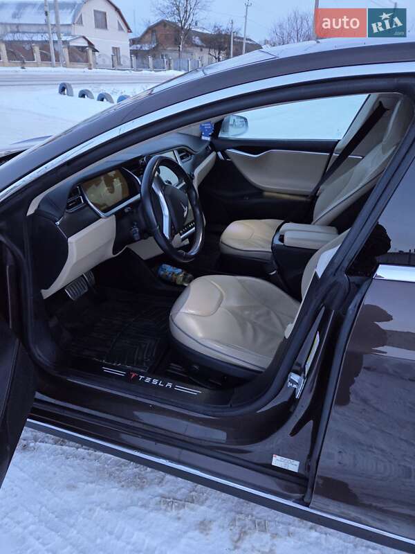 Лифтбек Tesla Model S 2014 в Теребовле фото 21 Лифтбек Tesla Model S 2014 в Теребовле