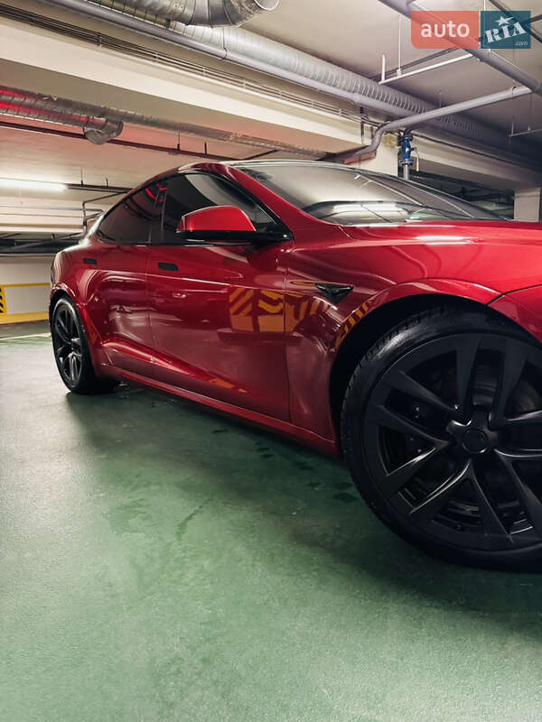 Лифтбек Tesla Model S 2023 в Броварах