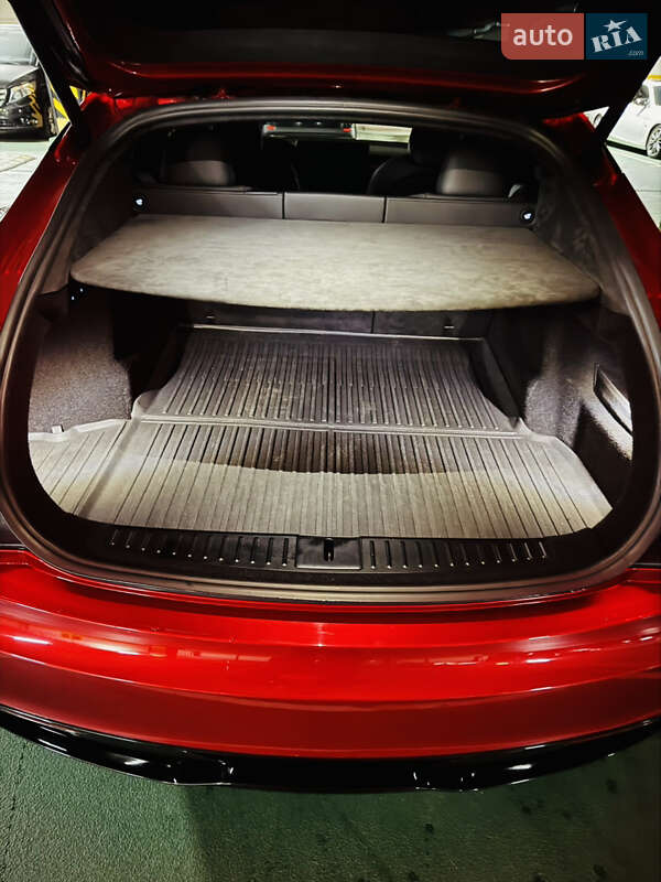 Лифтбек Tesla Model S 2023 в Броварах