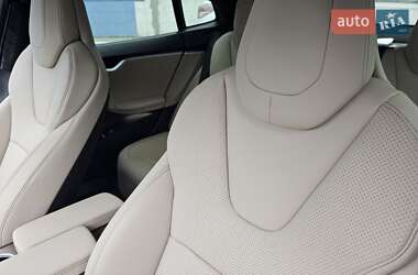 Лифтбек Tesla Model S 2019 в Харькове