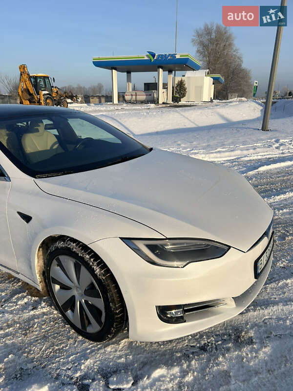 Лифтбек Tesla Model S 2020 в Полтаве