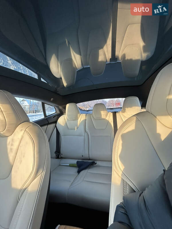 Ліфтбек Tesla Model S 2020 в Полтаві фото 13 Ліфтбек Tesla Model S 2020 в Полтаві