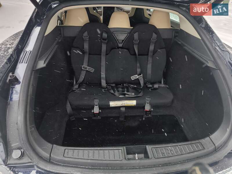 Лифтбек Tesla Model S 2015 в Харькове