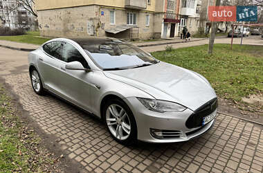 Ліфтбек Tesla Model S 2014 в Луцьку