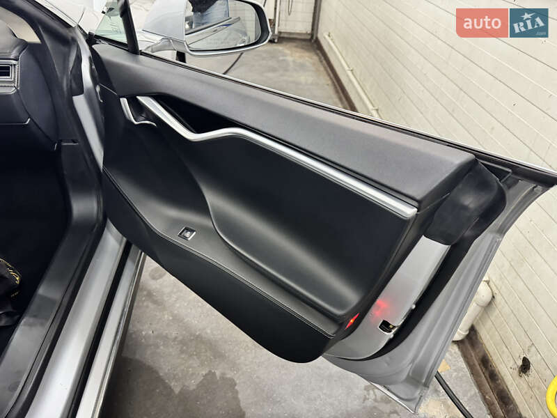 Лифтбек Tesla Model S 2014 в Луцке фото 32 Лифтбек Tesla Model S 2014 в Луцке
