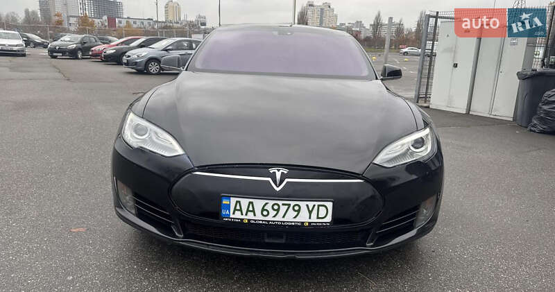 Ліфтбек Tesla Model S 2013 в Києві фото 5 Ліфтбек Tesla Model S 2013 в Києві