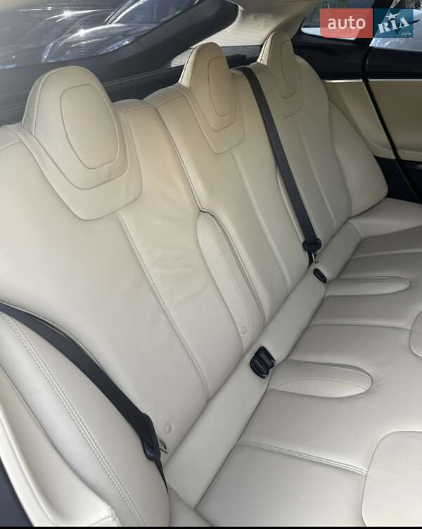 Лифтбек Tesla Model S 2014 в Киеве фото 13 Лифтбек Tesla Model S 2014 в Киеве