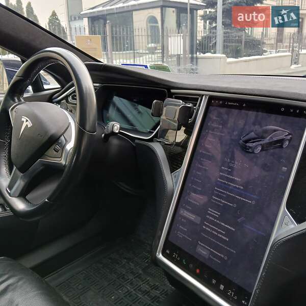Ліфтбек Tesla Model S 2017 в Києві