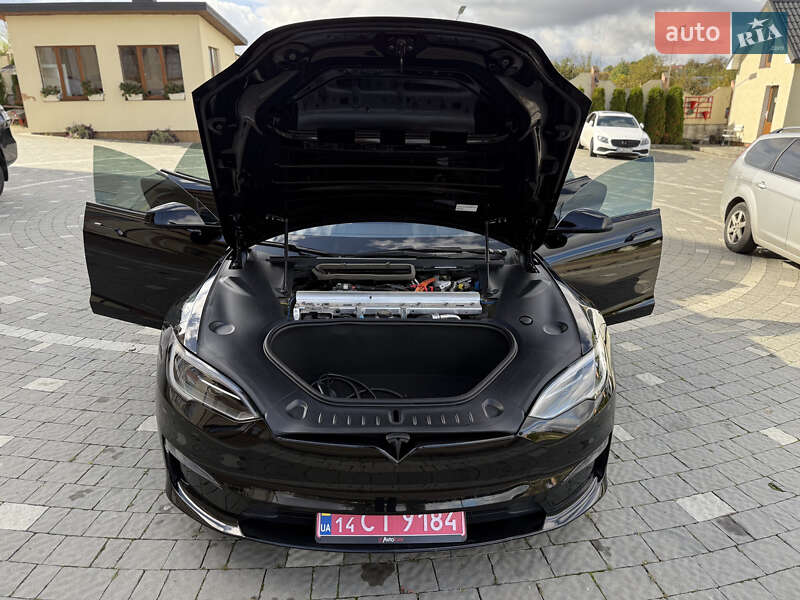Лифтбек Tesla Model S 2024 в Дрогобыче