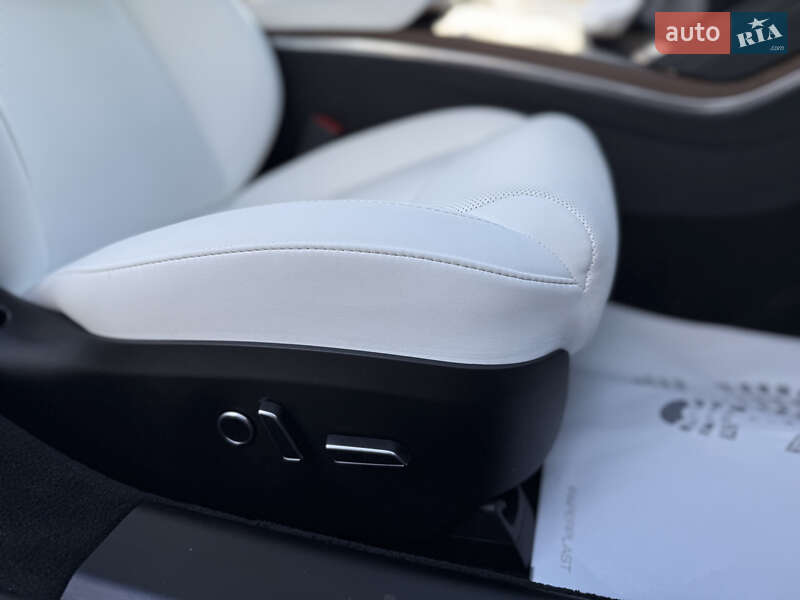 Лифтбек Tesla Model S 2024 в Дрогобыче