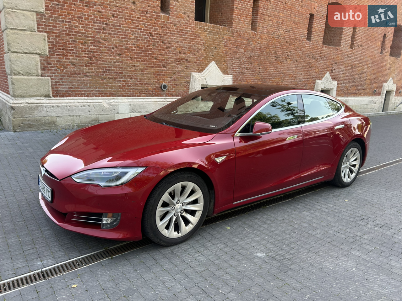 2015 Tesla Model S - мініатюра 16
