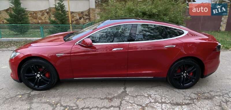 Лифтбек Tesla Model S 2013 в Одессе