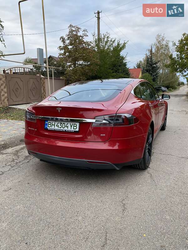 Лифтбек Tesla Model S 2013 в Одессе