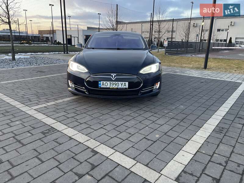 Лифтбек Tesla Model S 2013 в Мукачево