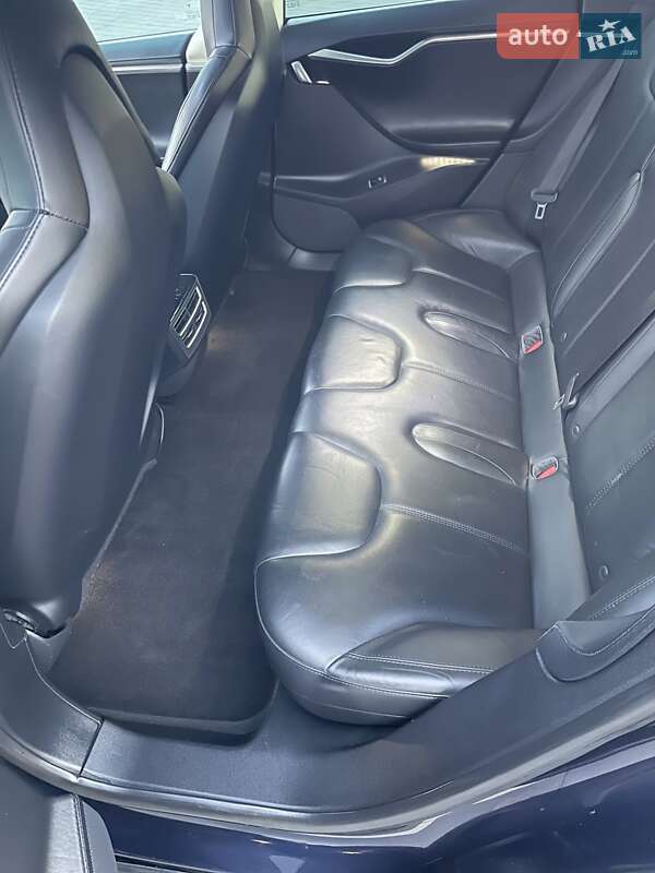 Лифтбек Tesla Model S 2013 в Мукачево