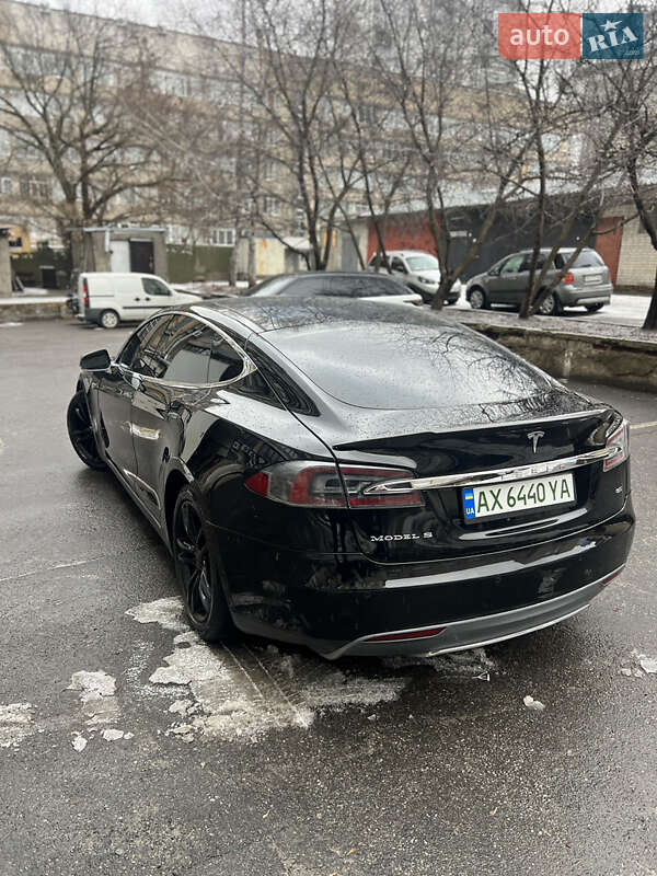 Лифтбек Tesla Model S 2014 в Харькове