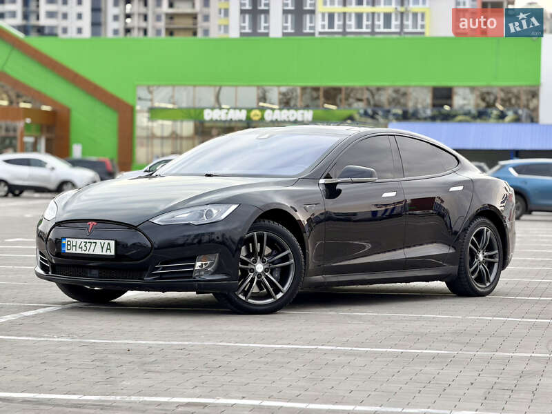 Лифтбек Tesla Model S 2015 в Одессе фото 6 Лифтбек Tesla Model S 2015 в Одессе