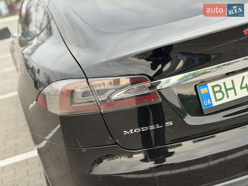 Лифтбек Tesla Model S 2015 в Одессе фото 16 Лифтбек Tesla Model S 2015 в Одессе