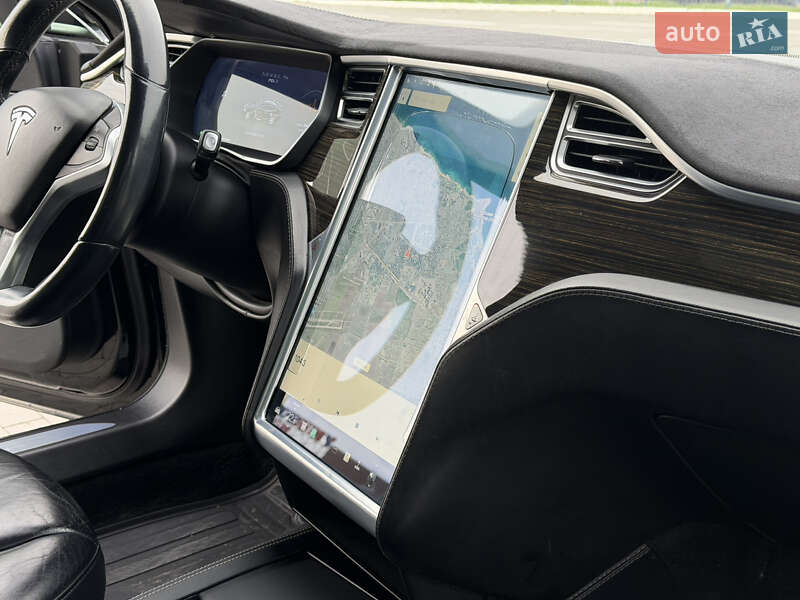 Лифтбек Tesla Model S 2015 в Одессе фото 34 Лифтбек Tesla Model S 2015 в Одессе