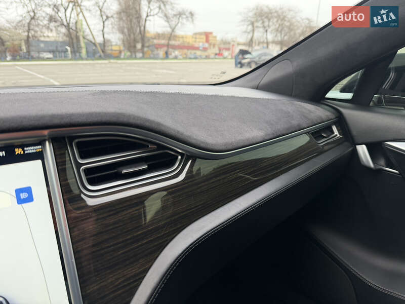 Лифтбек Tesla Model S 2015 в Одессе фото 51 Лифтбек Tesla Model S 2015 в Одессе