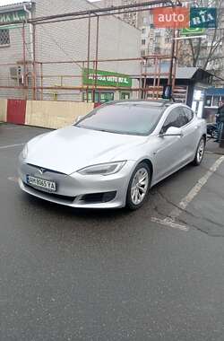 Лифтбек Tesla Model S 2017 в Житомире фото 5 Лифтбек Tesla Model S 2017 в Житомире