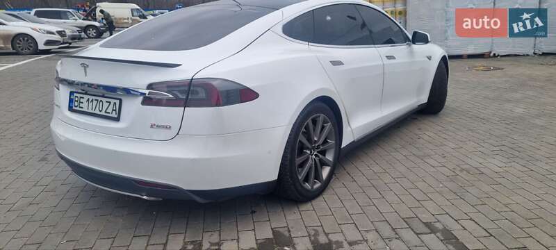 Лифтбек Tesla Model S 2014 в Николаеве