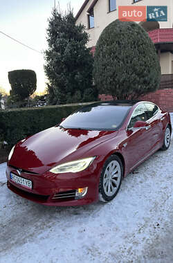 Ліфтбек Tesla Model S 2016 в Луцьку