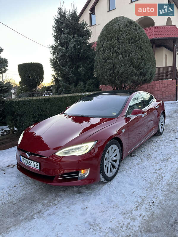 Tesla Model S 2016