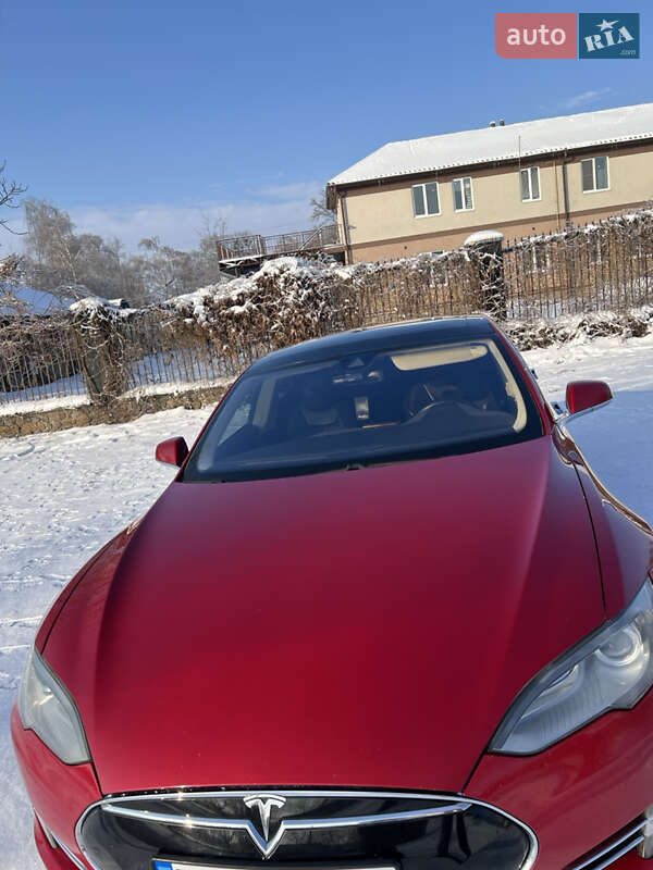 Лифтбек Tesla Model S 2015 в Белой Церкви фото 18 Лифтбек Tesla Model S 2015 в Белой Церкви