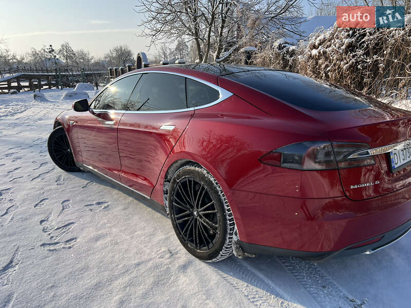 Лифтбек Tesla Model S 2015 в Белой Церкви фото 37 Лифтбек Tesla Model S 2015 в Белой Церкви