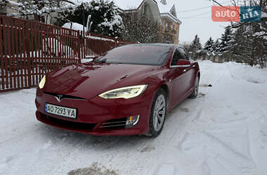 Лифтбек Tesla Model S 2020 в Ужгороде
