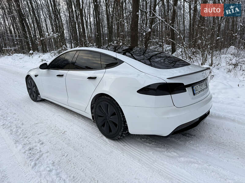 Лифтбек Tesla Model S 2021 в Ужгороде