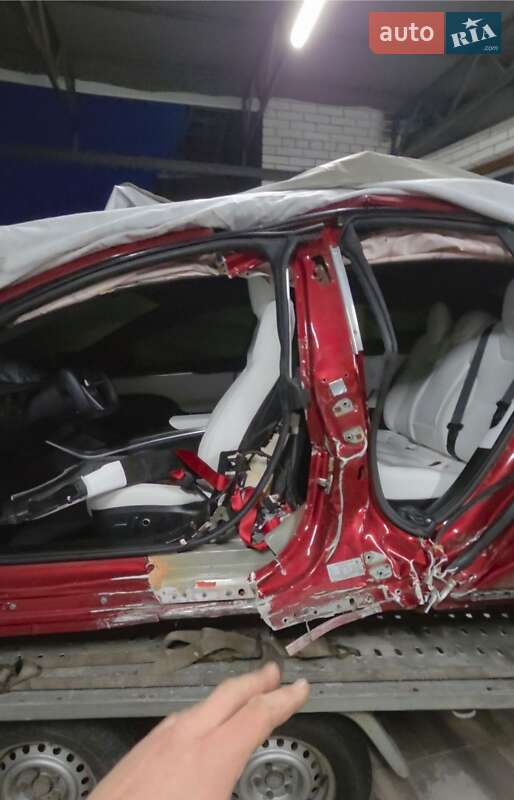 Ліфтбек Tesla Model S 2023 в Києві фото 16 Ліфтбек Tesla Model S 2023 в Києві
