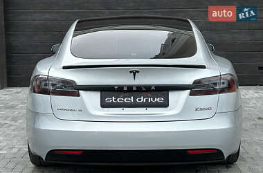 Лифтбек Tesla Model S 2017 в Николаеве
