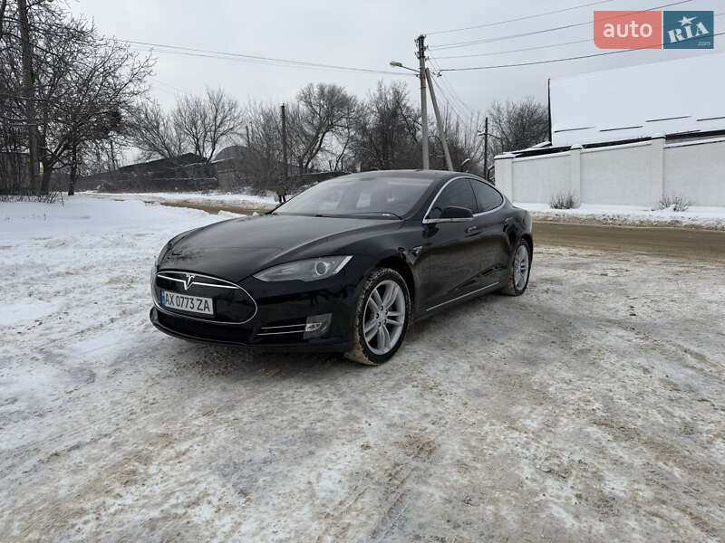 Лифтбек Tesla Model S 2014 в Харькове