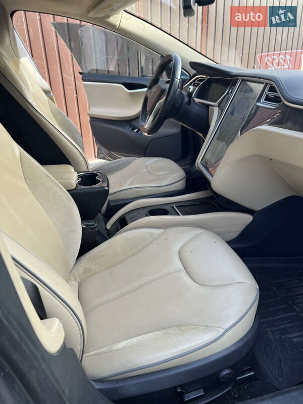 Лифтбек Tesla Model S 2013 в Одессе