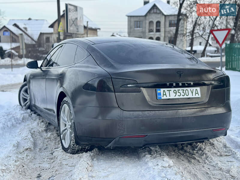Лифтбек Tesla Model S 2014 в Ивано-Франковске