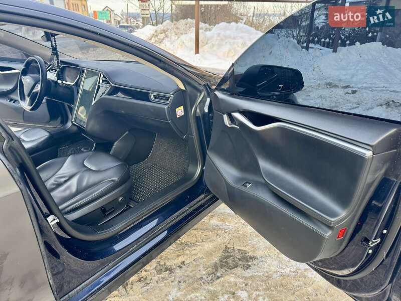 Лифтбек Tesla Model S 2014 в Ивано-Франковске