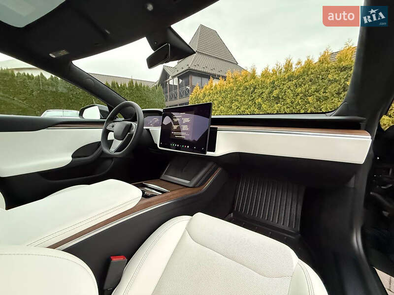 Лифтбек Tesla Model S 2023 в Стрые