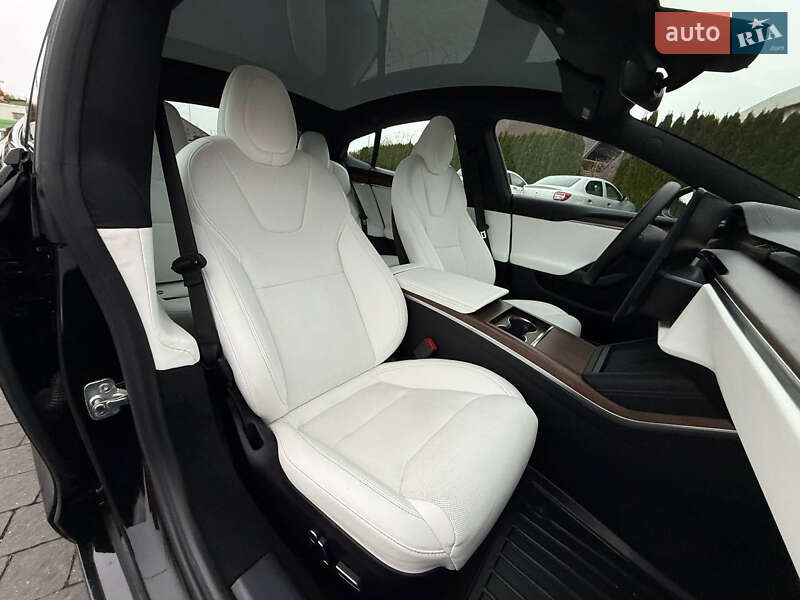 Лифтбек Tesla Model S 2023 в Стрые