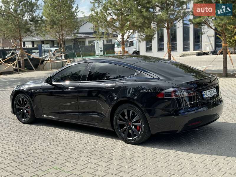 Ліфтбек Tesla Model S 2018 в Рівному