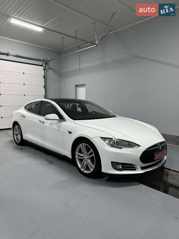 2015 Tesla Model-S, VIN 5YJSA7H26FFP79354:plate — фото 1 (autoria)