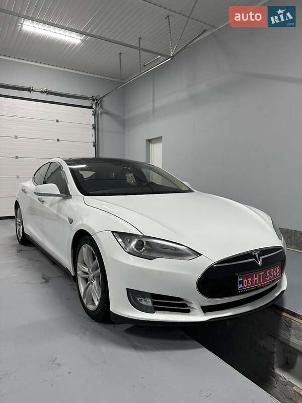 Лифтбек Tesla Model S 2015 в Миргороде фото 6 Лифтбек Tesla Model S 2015 в Миргороде