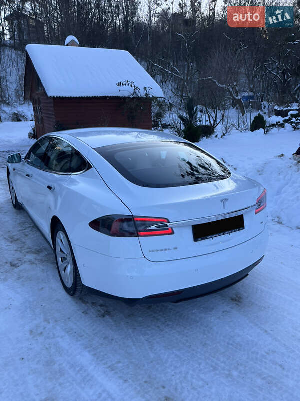 Лифтбек Tesla Model S 2016 в Львове фото 5 Лифтбек Tesla Model S 2016 в Львове