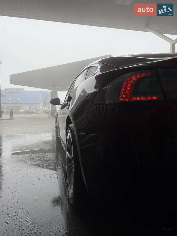 Лифтбек Tesla Model S 2016 в Черновцах фото 18 Лифтбек Tesla Model S 2016 в Черновцах