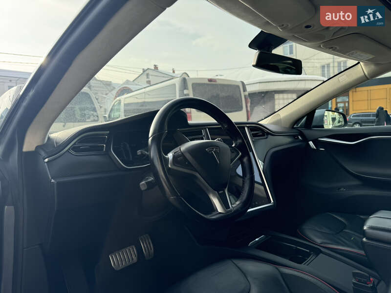 Лифтбек Tesla Model S 2014 в Коломые