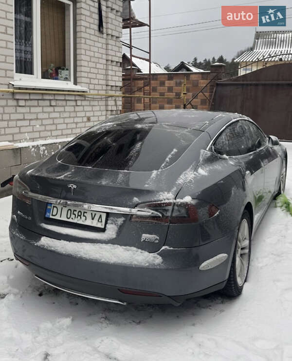 Лифтбек Tesla Model S 2014 в Житомире