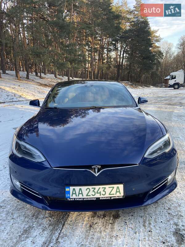 Ліфтбек Tesla Model S 2016 в Миргороді фото Ліфтбек Tesla Model S 2016 в Миргороді