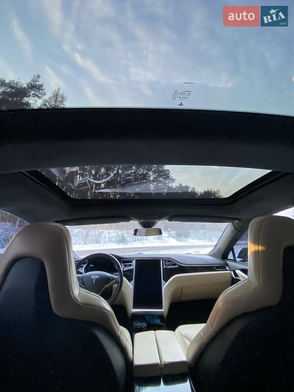 Ліфтбек Tesla Model S 2016 в Миргороді фото 15 Ліфтбек Tesla Model S 2016 в Миргороді