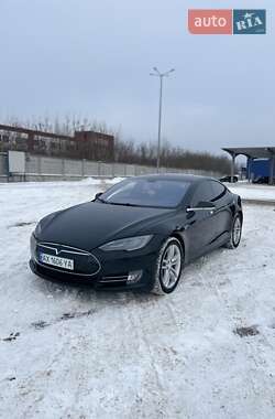 Ліфтбек Tesla Model S 2014 в Харкові